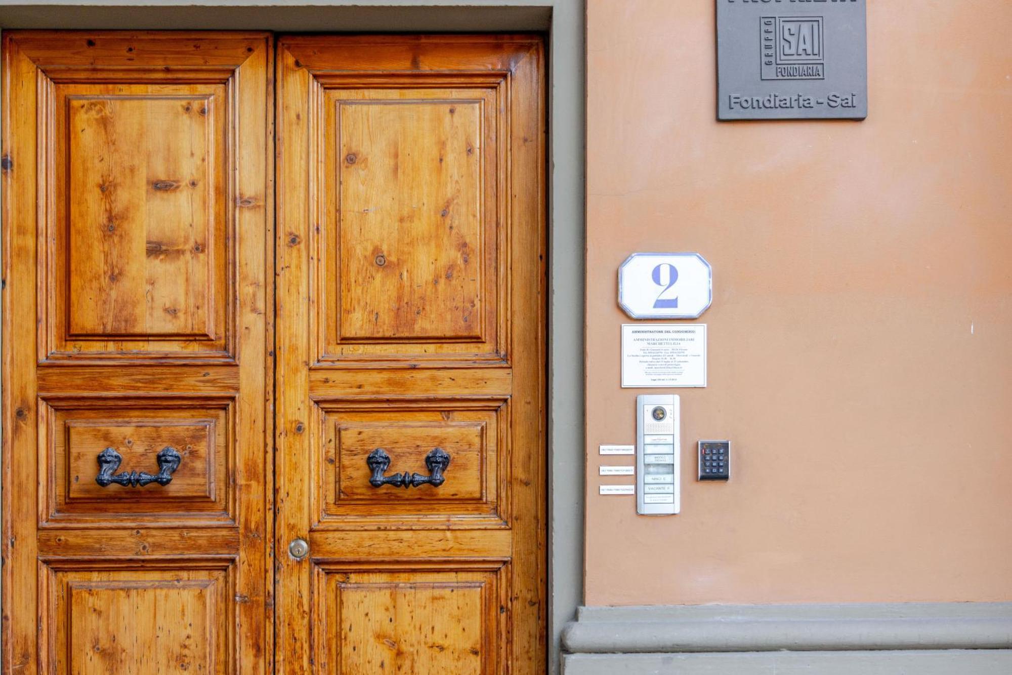 Liberta Suite Firenze Bagian luar foto